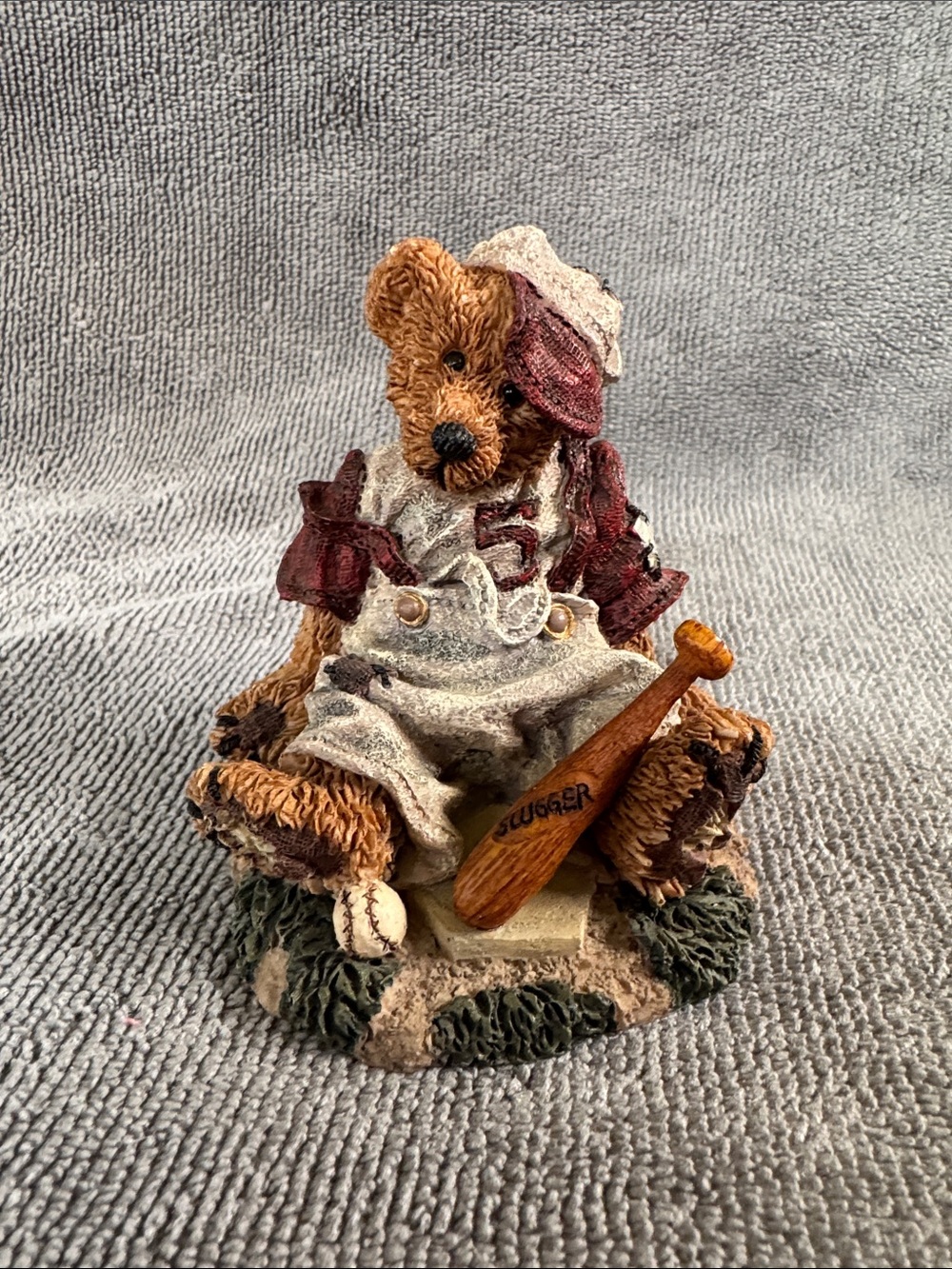 Boyds Bears Baseball Bear Figurine ‘Homer On The Plate’